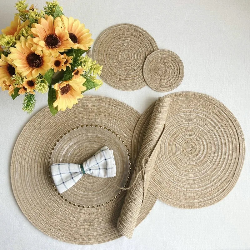 Sets de table tressés ronds – Décoration de table élégante