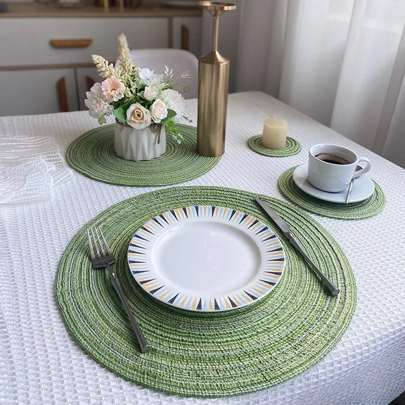 Sets de table tressés ronds – Décoration de table élégante